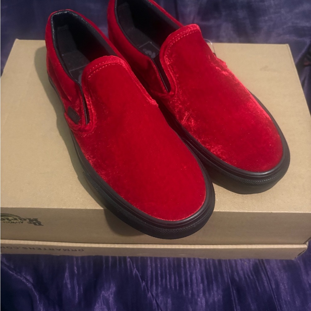 VANS Red Velvet And Black Slip-On Women’s Casual Shoes US Size 6.5